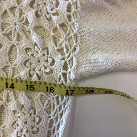 Partners Mervyns Vintage Cream Floral Sweater - Picture 6 of 10